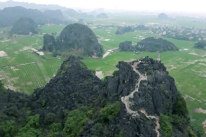 10-Day North Vietnam Cycling Adventure: From the Highland Tea Plantations of Moc Chau to the Limestone Karsts of Ha Long Bay